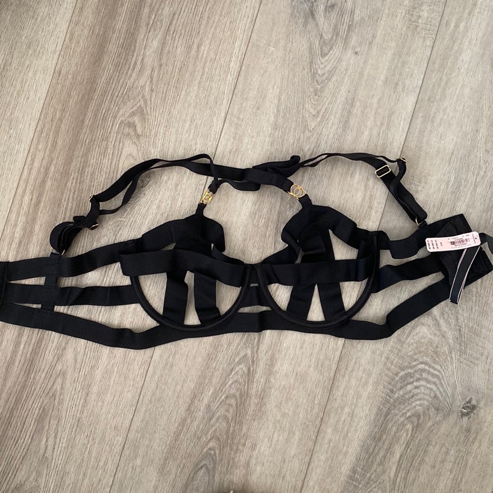 Super sexy bandage VS bra WITH PANTIES-NWT